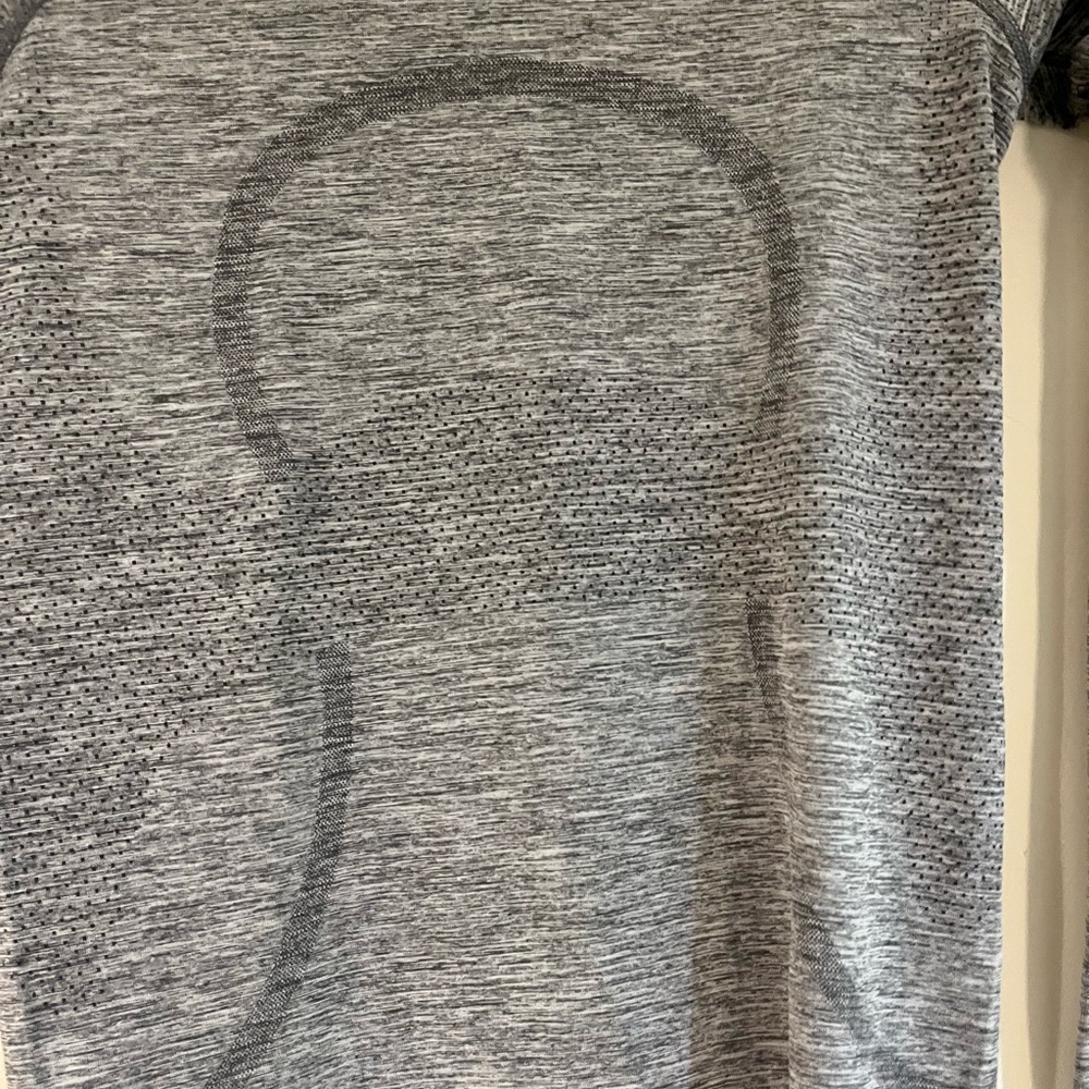Lululemon Swiftly Tech Long-Sleeve Shirt 2.0. - Picture 5 of 10